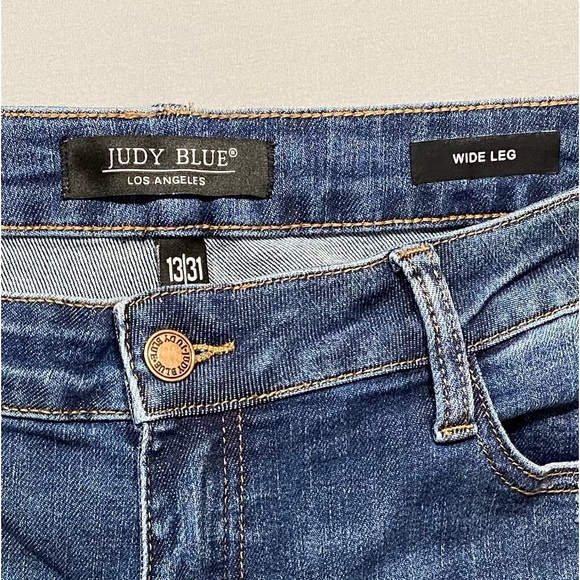 Judy Blue Denim - Judy Blue Wide Leg 13/31 Jeans trouser hem medium wash great condition